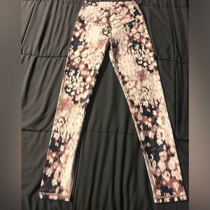 Aerie Offline Blurred Leopard Leggings size Medium